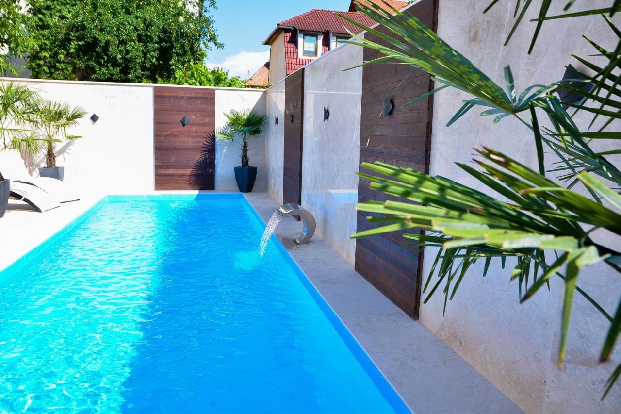 Boutique Damiani Hotel Sibiu Luaran gambar