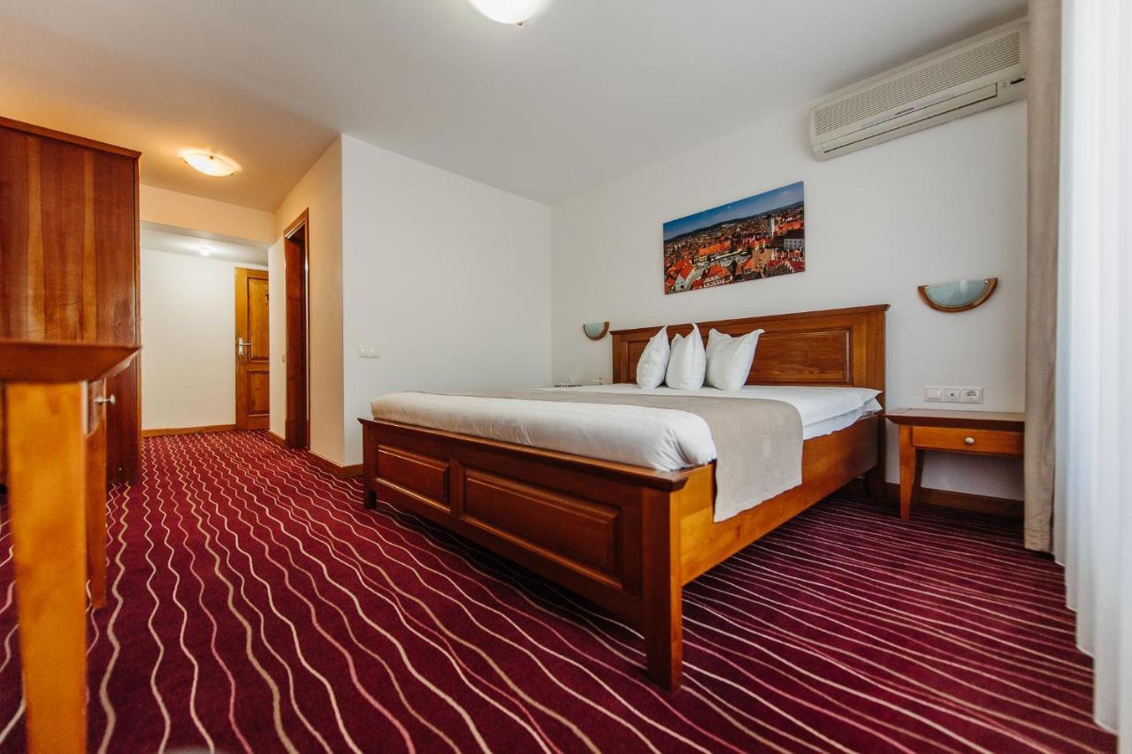 Boutique Damiani Hotel Sibiu Luaran gambar