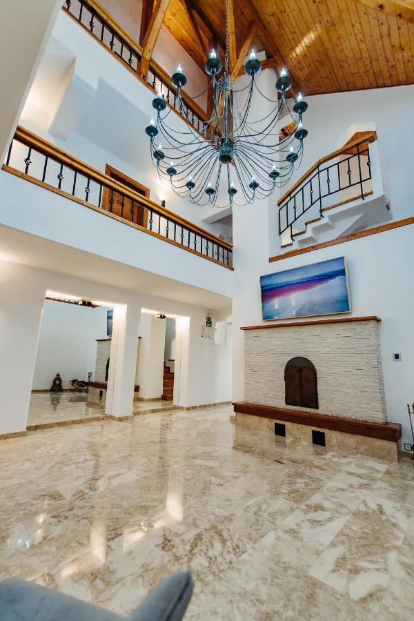 Boutique Damiani Hotel Sibiu Luaran gambar