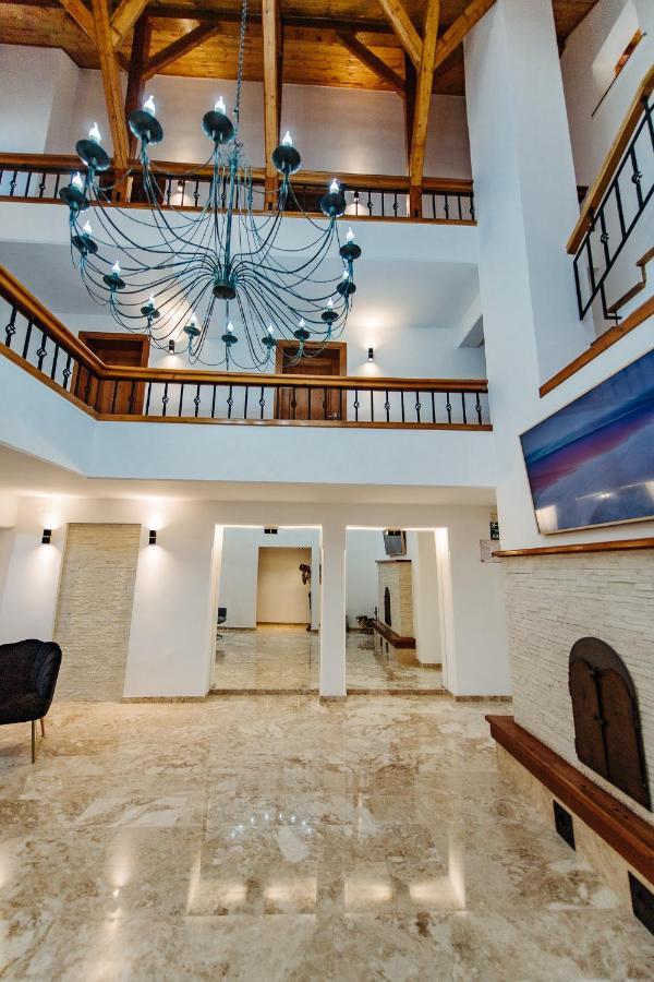 Boutique Damiani Hotel Sibiu Luaran gambar