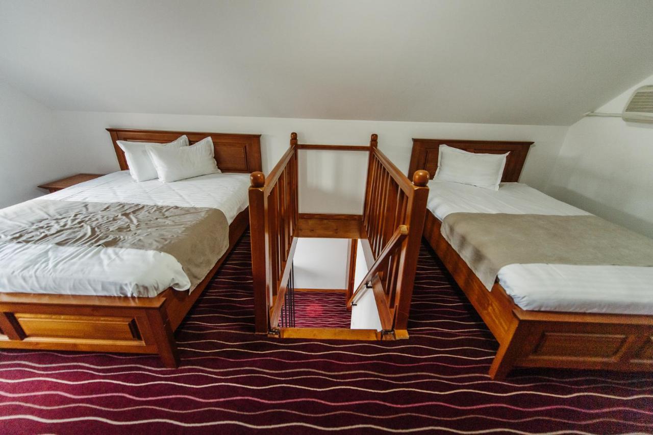 Boutique Damiani Hotel Sibiu Luaran gambar
